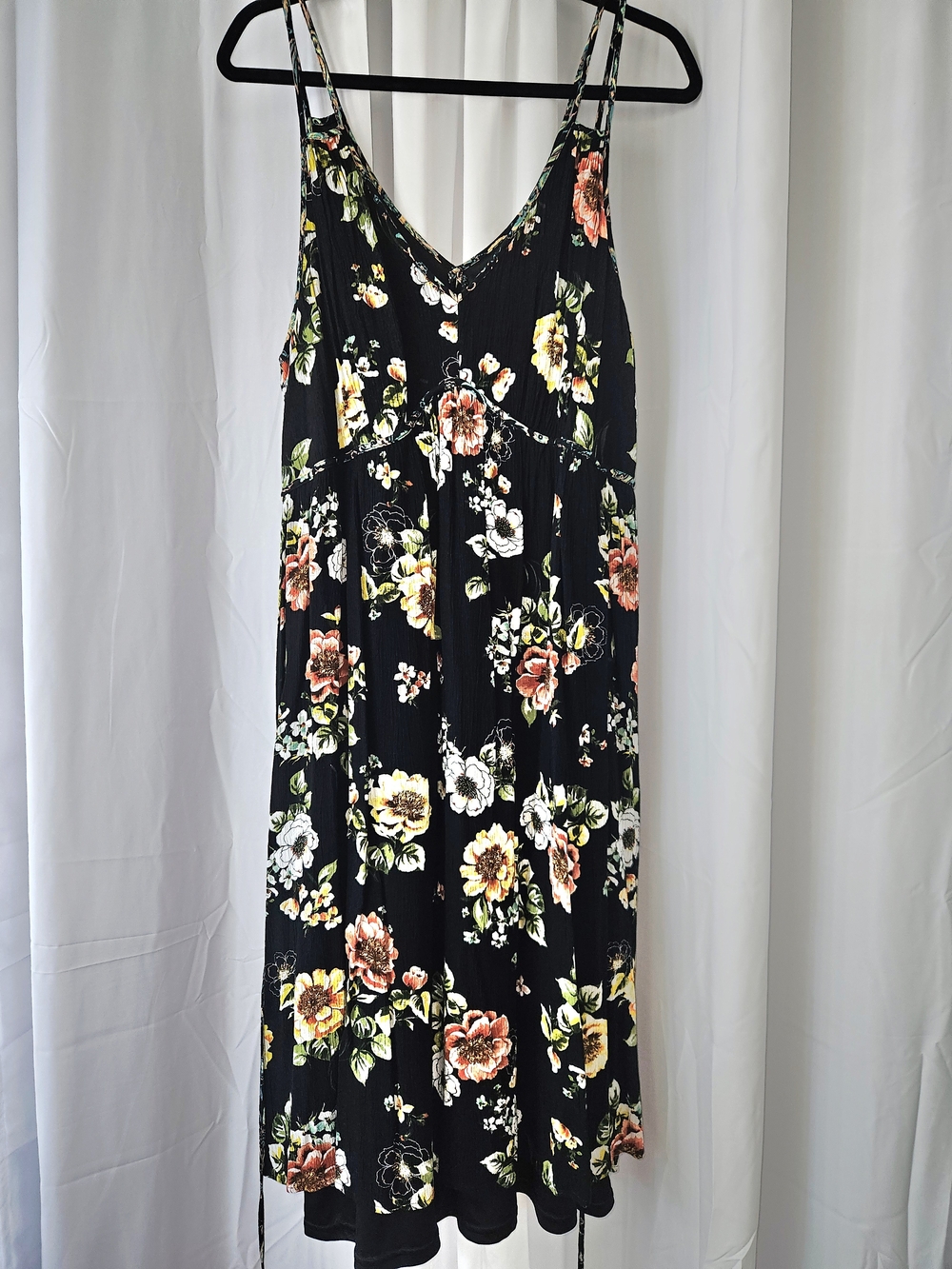 Torrid Floral Maxi Dress – Size 2 (Approx. 18/20) – Excellent Condition
